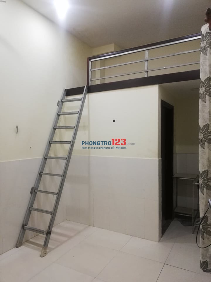Phòng 18m2-3tr gác lửng, máy lạnh, toilet, bếp, thang máy ngay KCX Tân Thuận, Quận 7