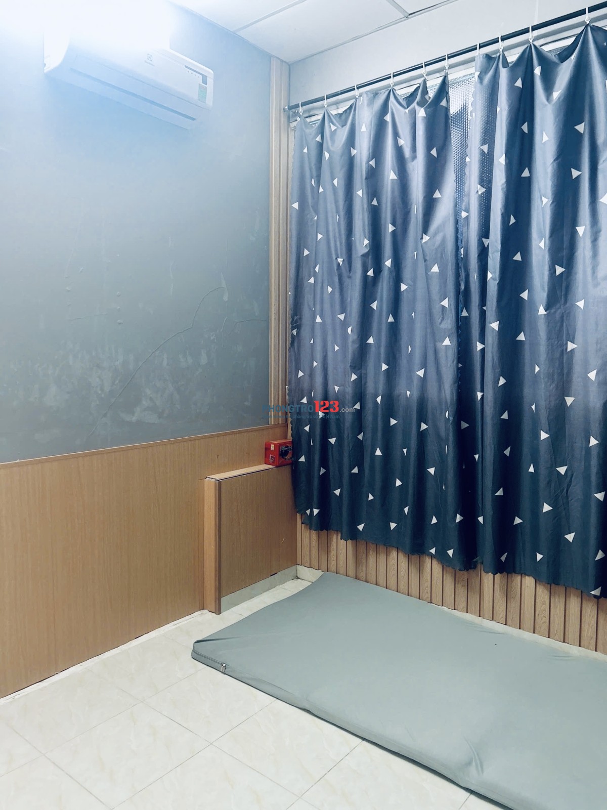 Phòng trọ 15m2 65 bàu cát 2. Đầy đủ nội thất, toillet riêng, máy giặt