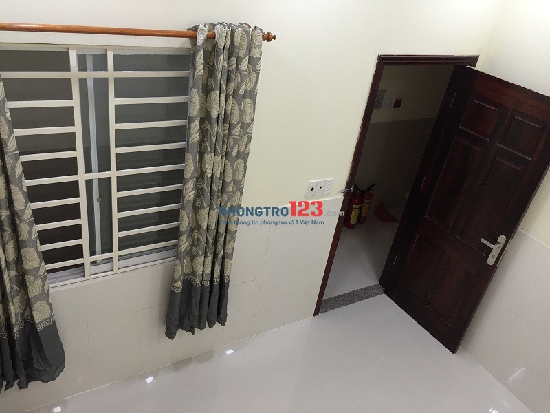 Phòng 18m2-3tr gác lửng, máy lạnh, toilet, bếp, thang máy ngay KCX Tân Thuận, Quận 7
