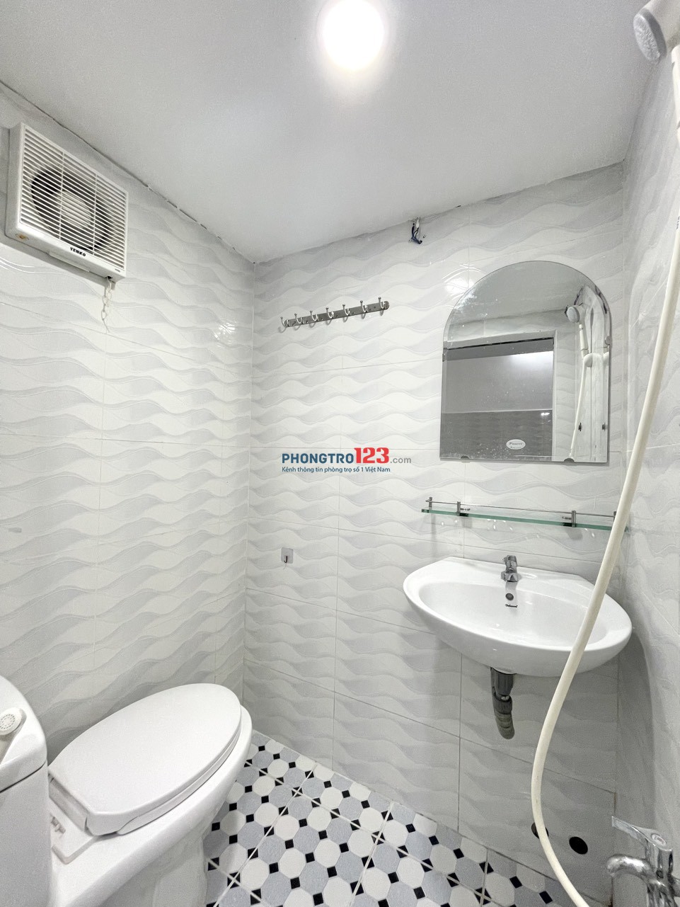 Phòng Gác Lửng Xinh Xắn Tô Hiến Thành Quận 10