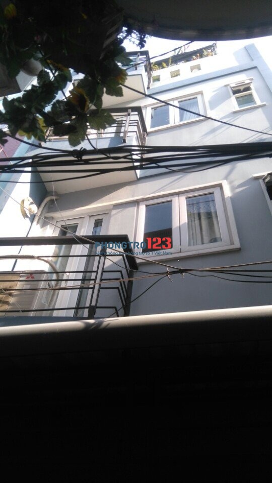Phòng 16m2 quận 3 .đủ tiện nghi giá 2.8 tr/th