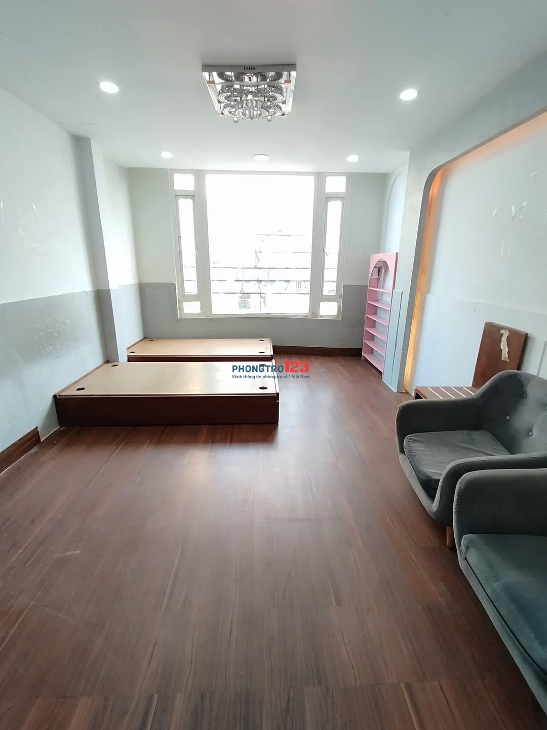 Phòng máy lạnh 40m2 bếp tách phòng ngủ. Đường Hậu Giang. P5. Q6