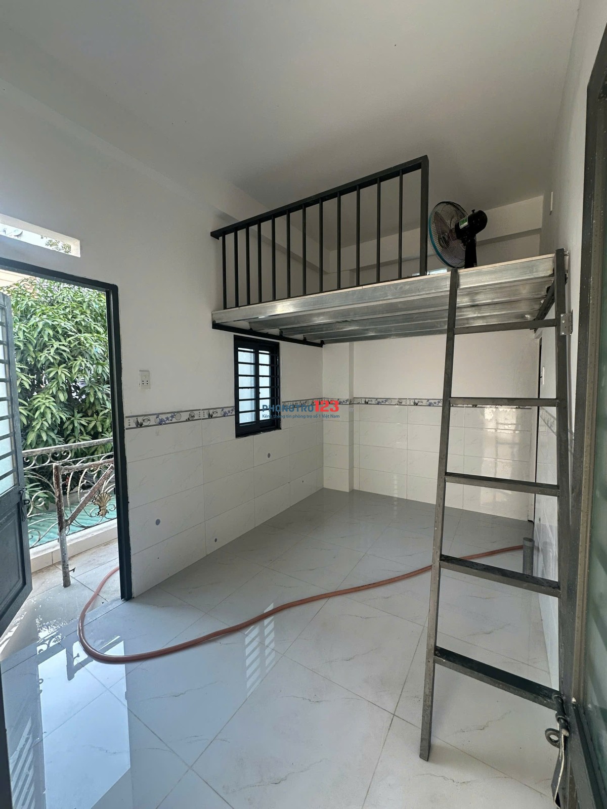 Phòng mới cho thuê gần Bình Long, giá từ 2tr5