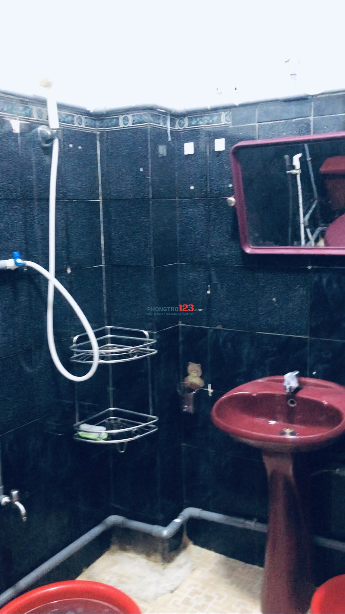 Phòng trọ 20m2 full nội thất. Tollet riêng. Tủ lạnh , máy lạnh, máy giặt