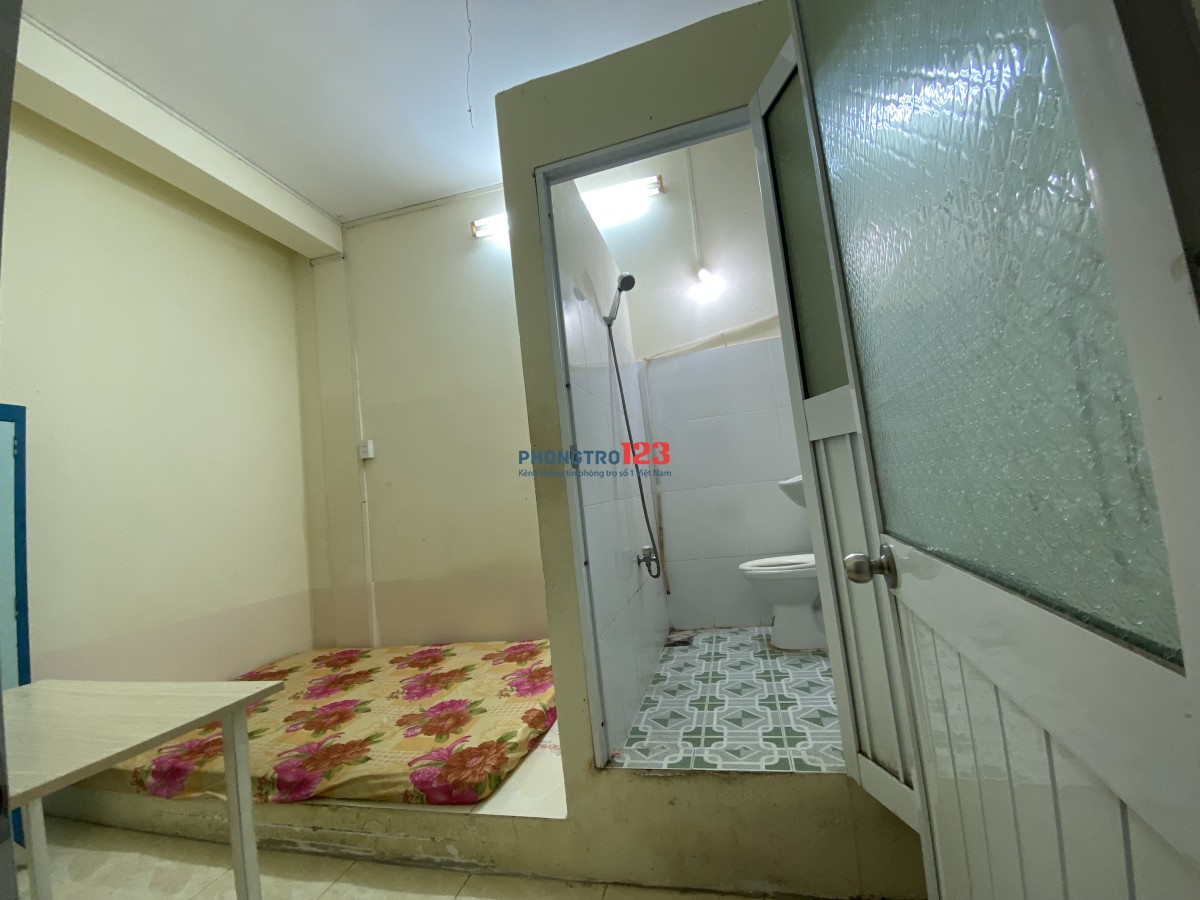 Phòng giá rẻ đẹp ,Bancon Cửa sổ thoáng mát- trung tâm Phú nhuận- Huỳnh Văn Bánh gần Lê văn sỹ