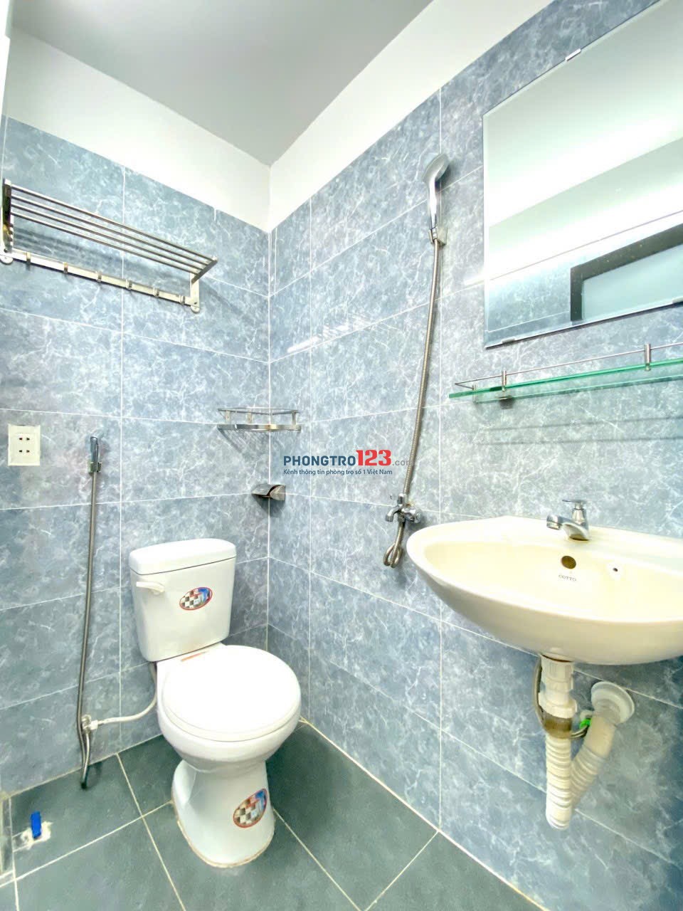 PN TÁCH BẾP CỬA SỔ KÍNH LỚN FULL NT LÝ CHÍNH THẮNG QUẬN 3