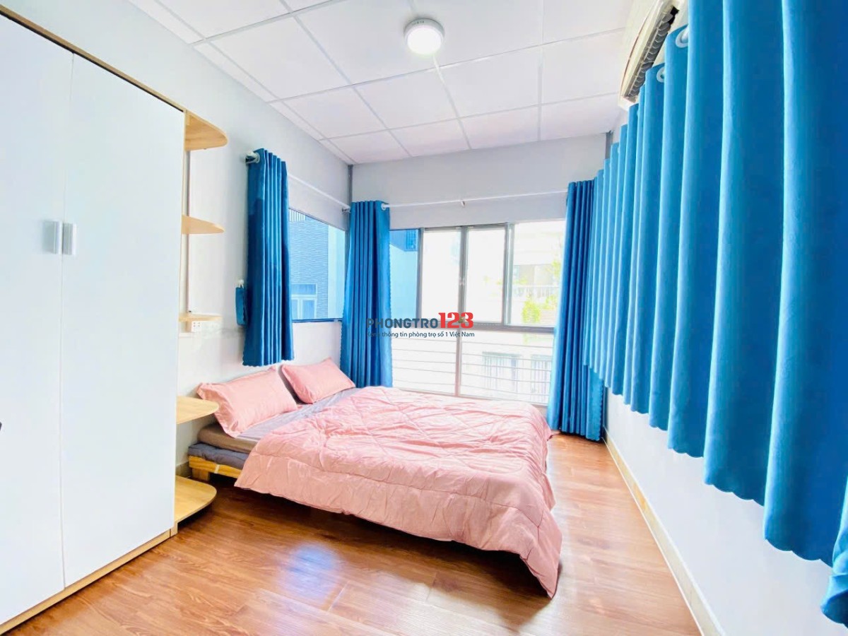 PN TÁCH BẾP CỬA SỔ KÍNH LỚN FULL NT LÝ CHÍNH THẮNG QUẬN 3