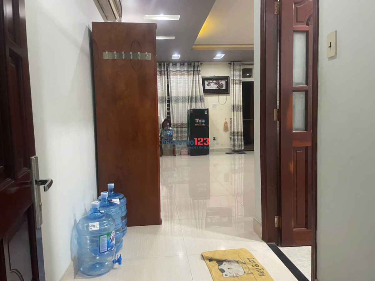 Tìm 1 nữ share căn hộ mini ở CC Intresco Bình Chánh gần DH Tôn Đức Thắng