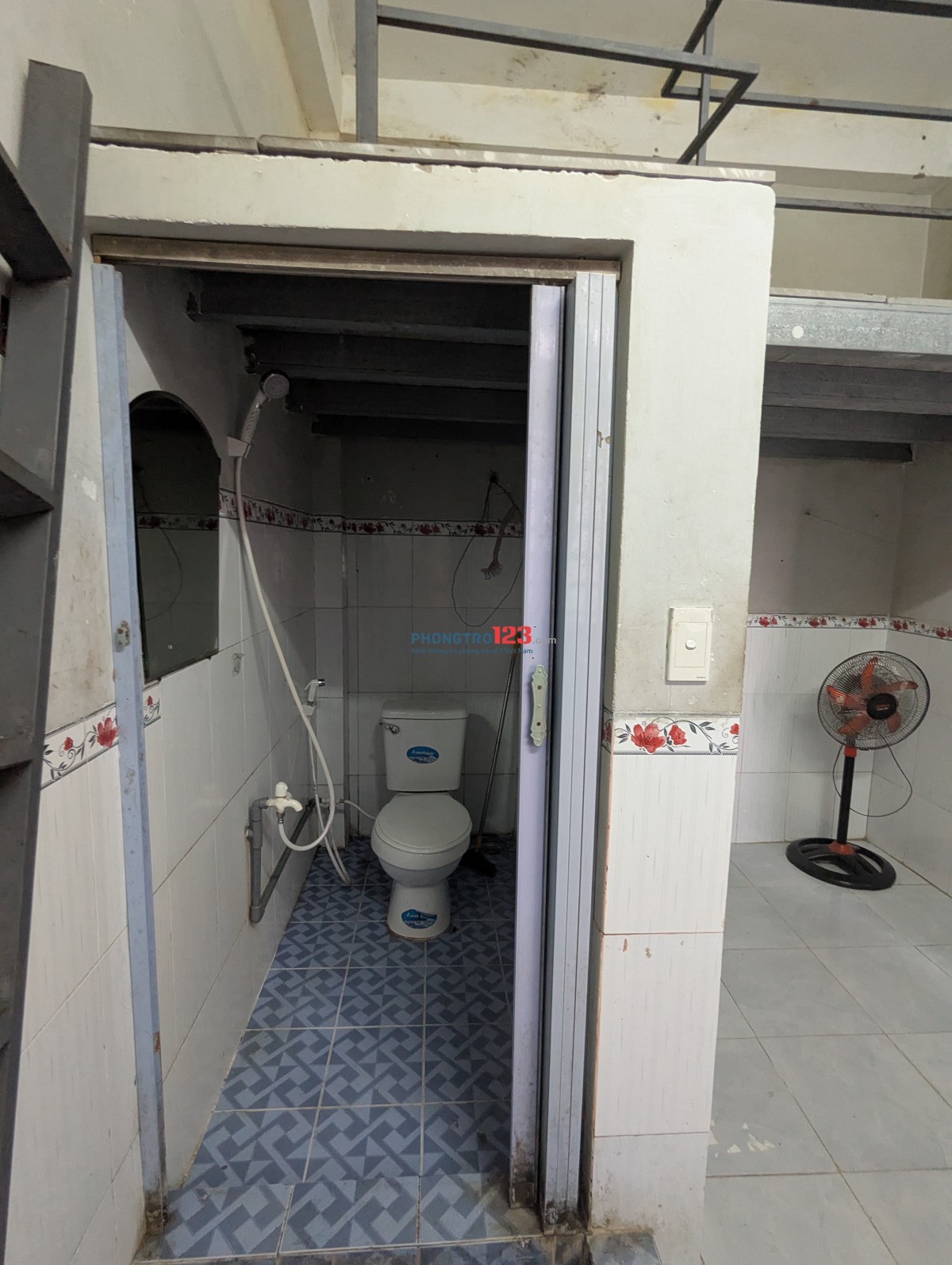 Còn phòng cho thuê, phù hợp với các bạn đi làm hoặc sinh viên - 14 Đường số 9, P13, Q6