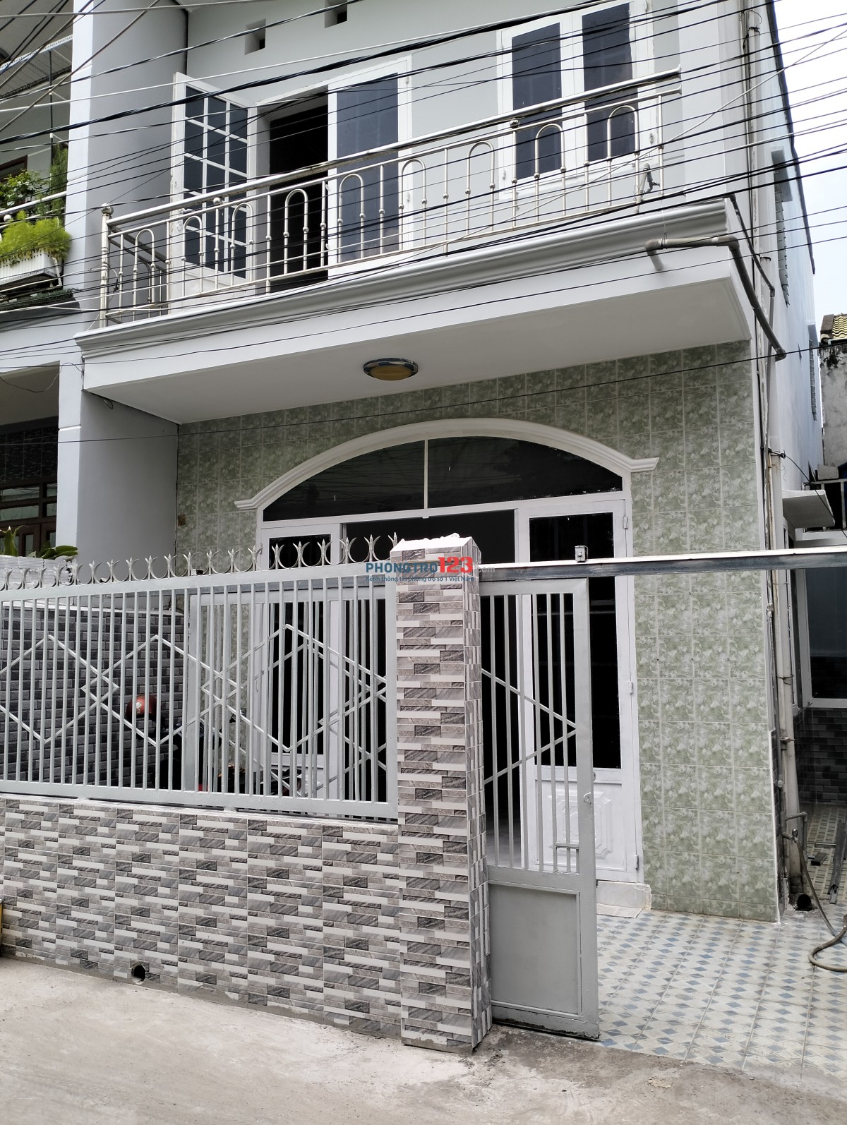 Cho thuê nhà nguyên căn khu kiến thiết, quận 9 cũ
