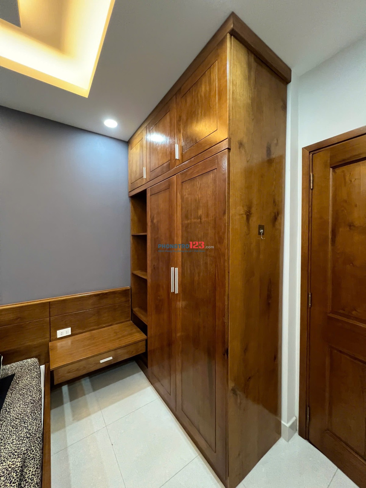 Căn Hộ Dịch Vụ - Máy Giặt Riêng, dọn phòng hàng tuần - Nơ Trang Long