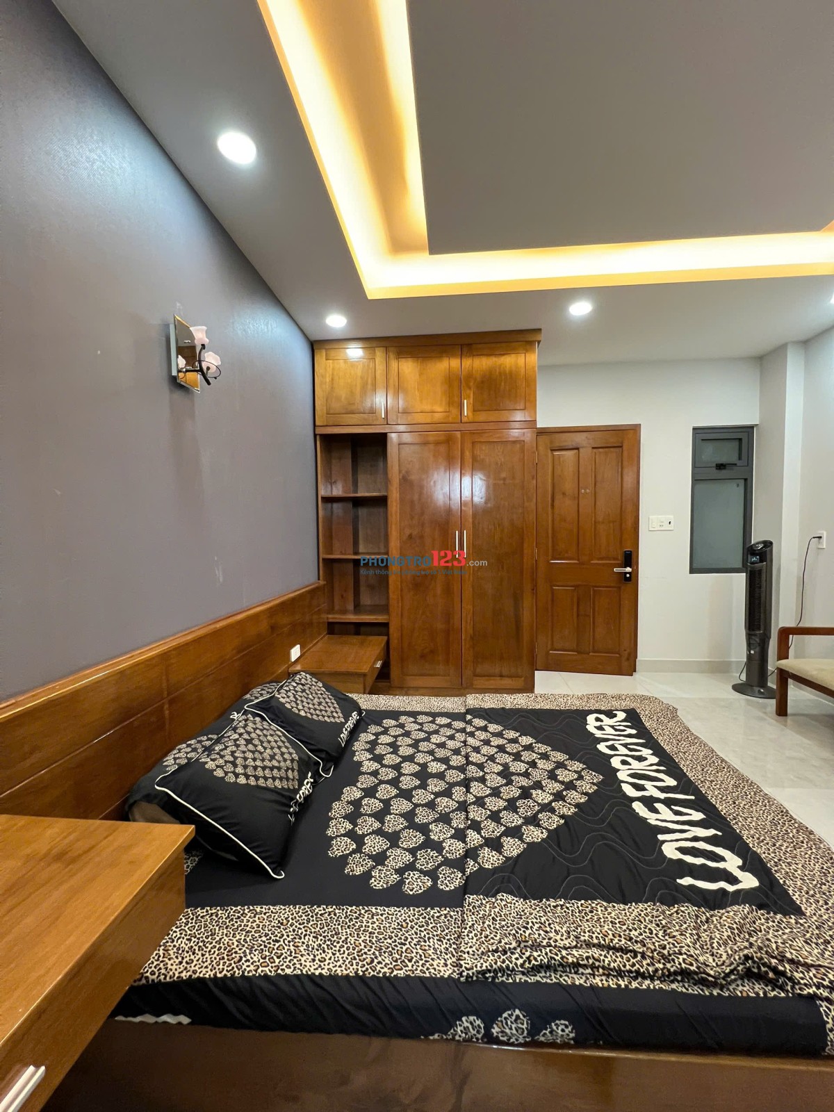 Căn Hộ Dịch Vụ - Máy Giặt Riêng, dọn phòng hàng tuần - Nơ Trang Long