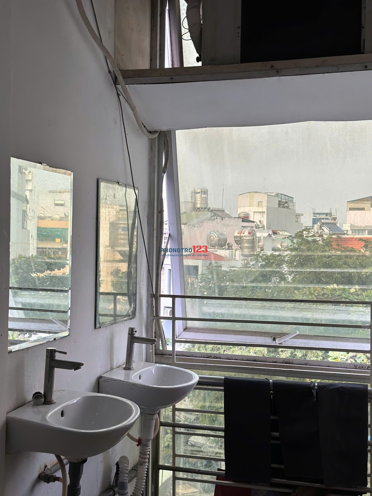 KÝ TÚC XÁ CAO CẤP - GIÁ RẺ Q10 - FULL NỘI THẤT - GIỜ TỰ GIẤC TỰ DO - SINH VIÊN VÀ NGƯỜI ĐI LÀM