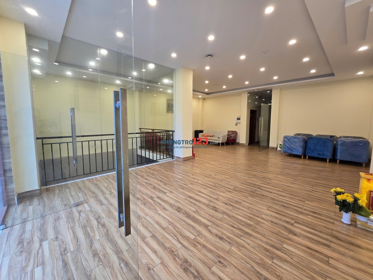 Mặt bằng kinh doanh Rộng Đẹp ngay ngã 4 Thủ Đức - gần khu CNC - Vị trí thuận tiện