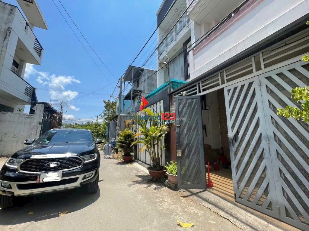 Cho thuê nhà 1 trệt 2 lầu, đường Nguyễn Thị Tư giá 7,5 triệu/tháng