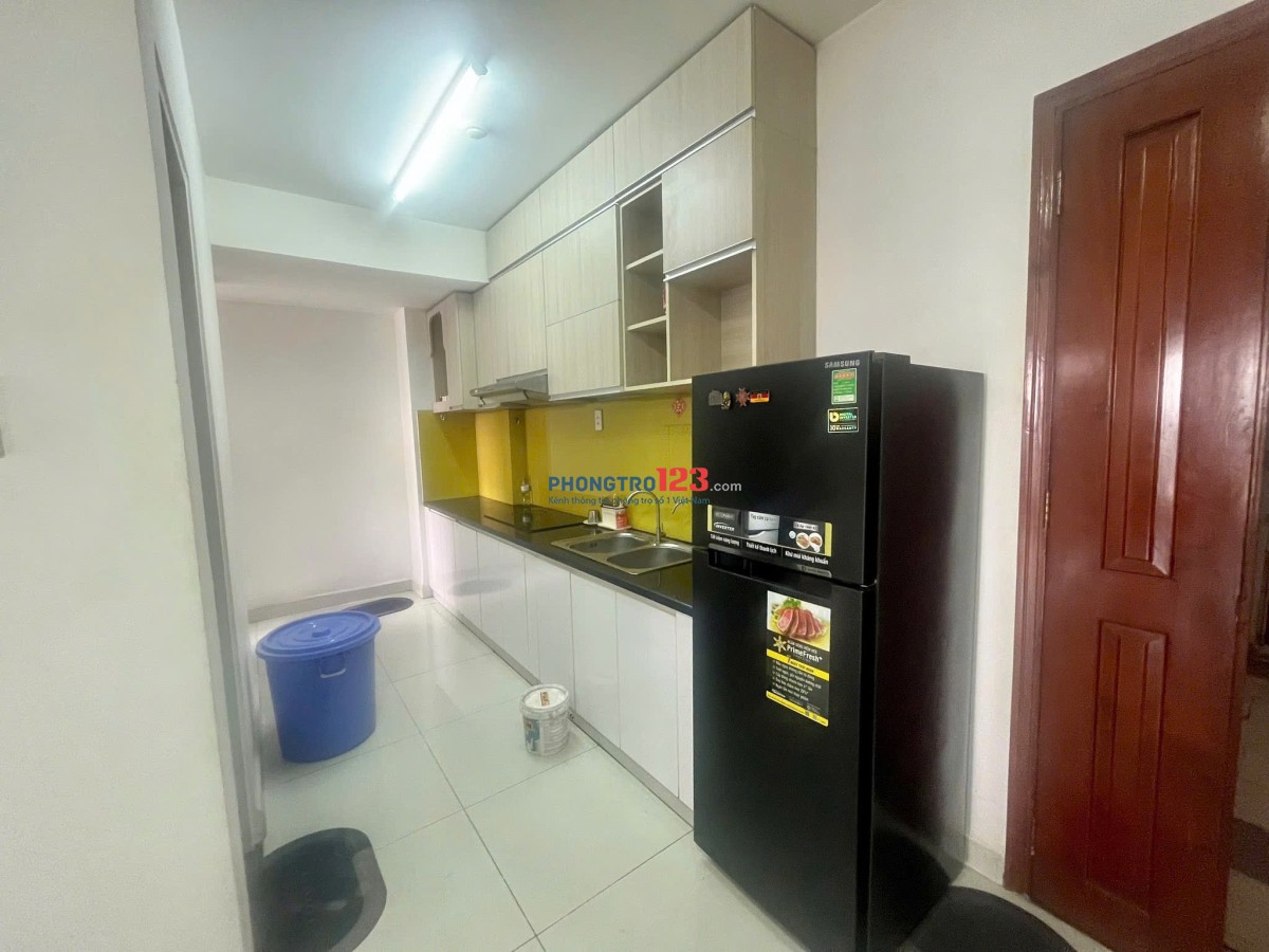 Chung cư Hoa Sen, Lạc Long Quân, Q11 0 - 78m2, 2p ngủ, NT, 12tr/th