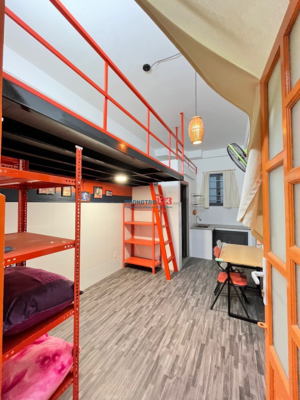 Chính chủ cho thuê CHDV - 30M2 - Full Nội Thất - Gần Ngã 4 Hàng Xanh - HUTECH - GTVT