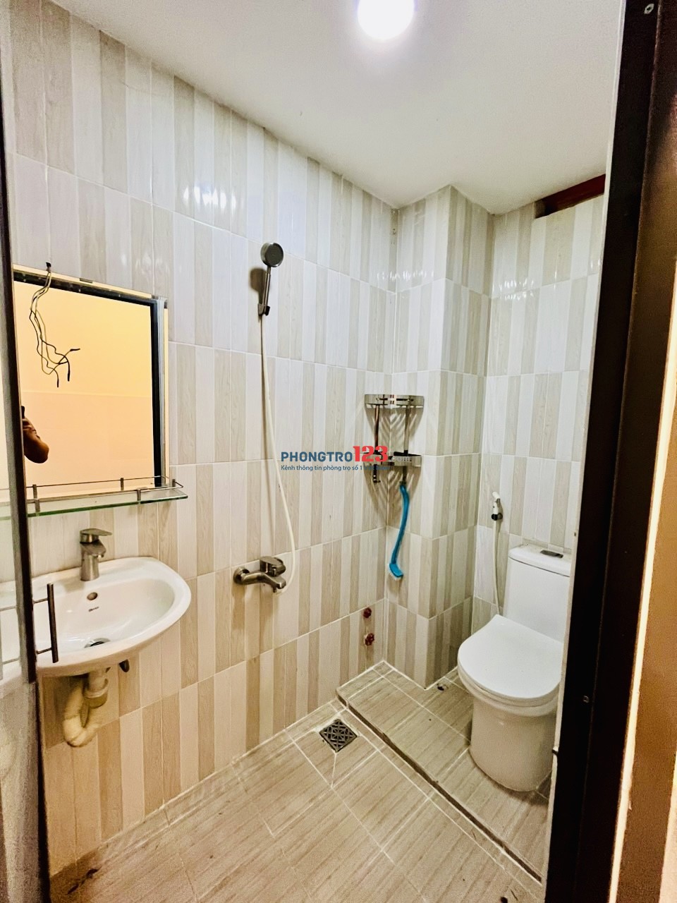 Chính chủ cho thuê CHDV - 30M2 - Full Nội Thất - Gần Ngã 4 Hàng Xanh - HUTECH - GTVT