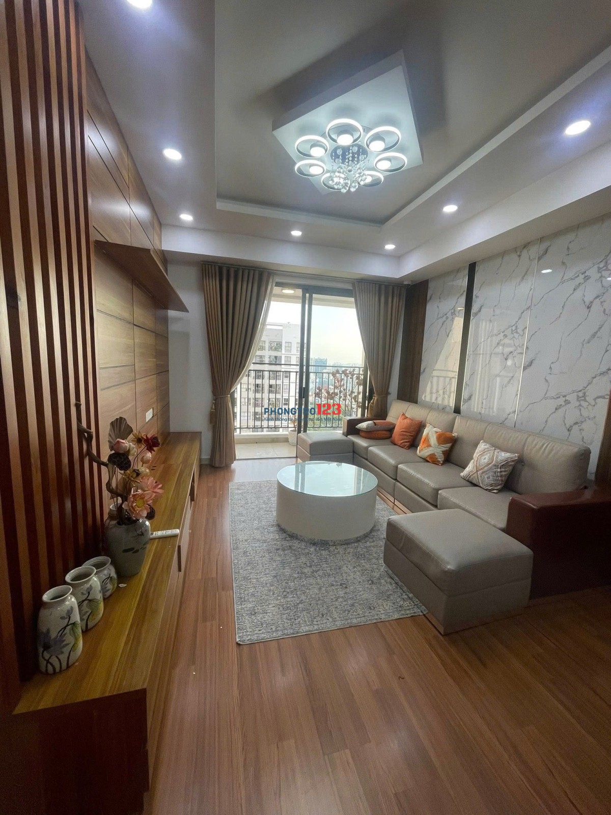 Chung cư Phúc Yên 2, P15, Tân Bình, căn hộ rộng 86m2, có 3p ngủ, giá chỉ 12tr/th