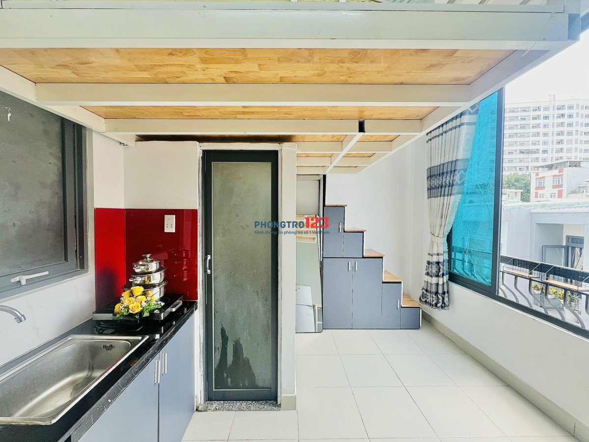 PHÒNG DUPLEX ĐẸP NGAY HÀNG XANH XVNT