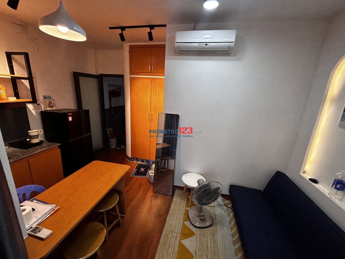 Cho thuê căn hộ đầy đủ nội thất tại số 5 Đường Trà Khúc, Quận Tân Bình