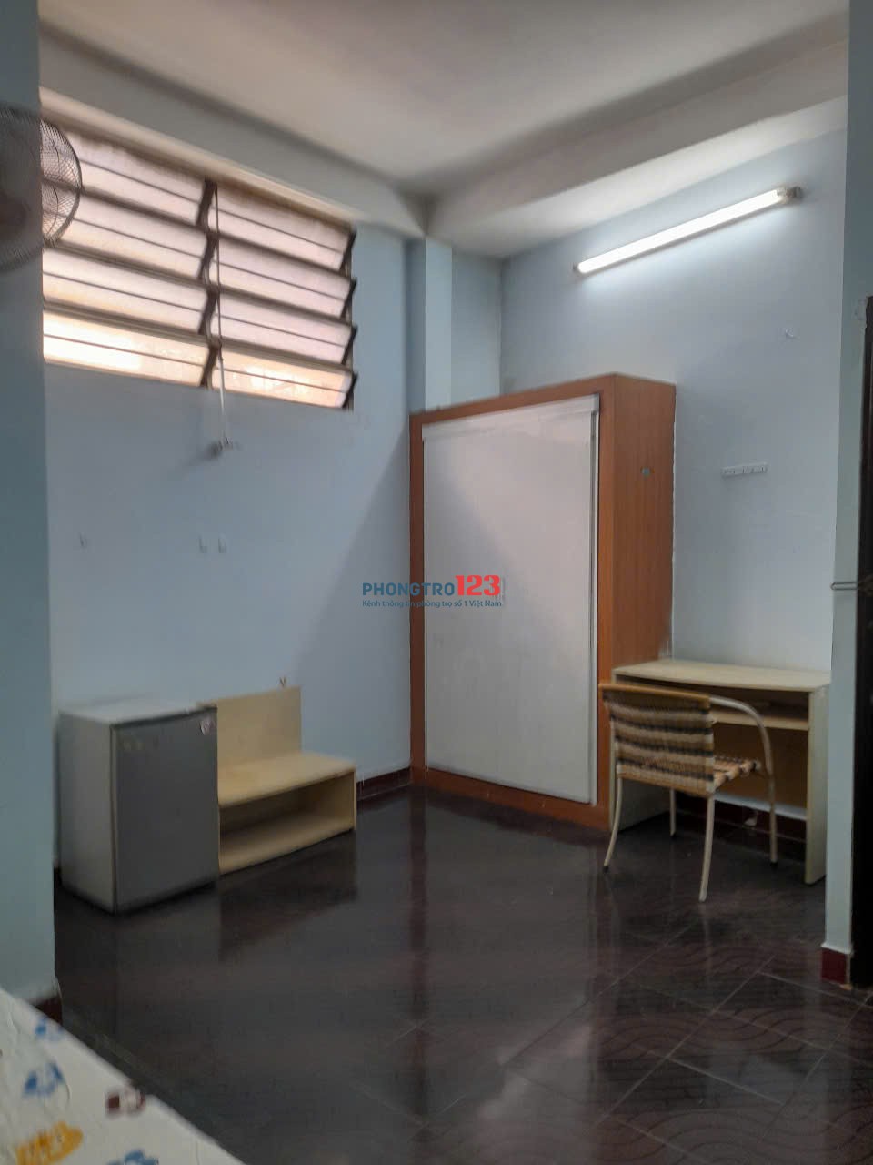 PHÒNG QUẬN 10 FULL ĐỒ THOÁNG MÁT 4TR/TH