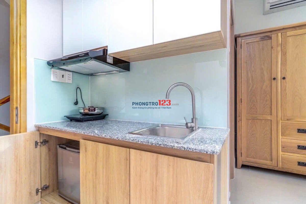 CHO THUÊ PHÒNG BAN CÔNG 30M2 VIEW ĐẸP THOÁNG TẠI PHÚ NHUẬN