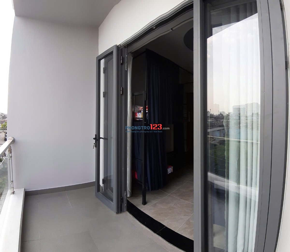 Cho thuê phòng riêng có giường, tủ ngay cầu Nguyên Tri Phương tiện qua Q5, Q10