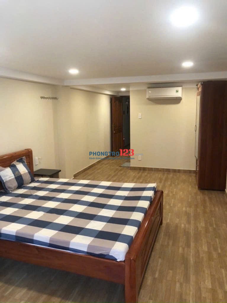 CHDV đường 3/2, quận 10: 20m2. 5.5tr/tháng. Nội thất mới