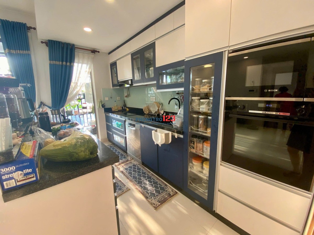 Chung cư Sky Center, 104 Phổ Quang, TB, full NT chỉ 17tr/th