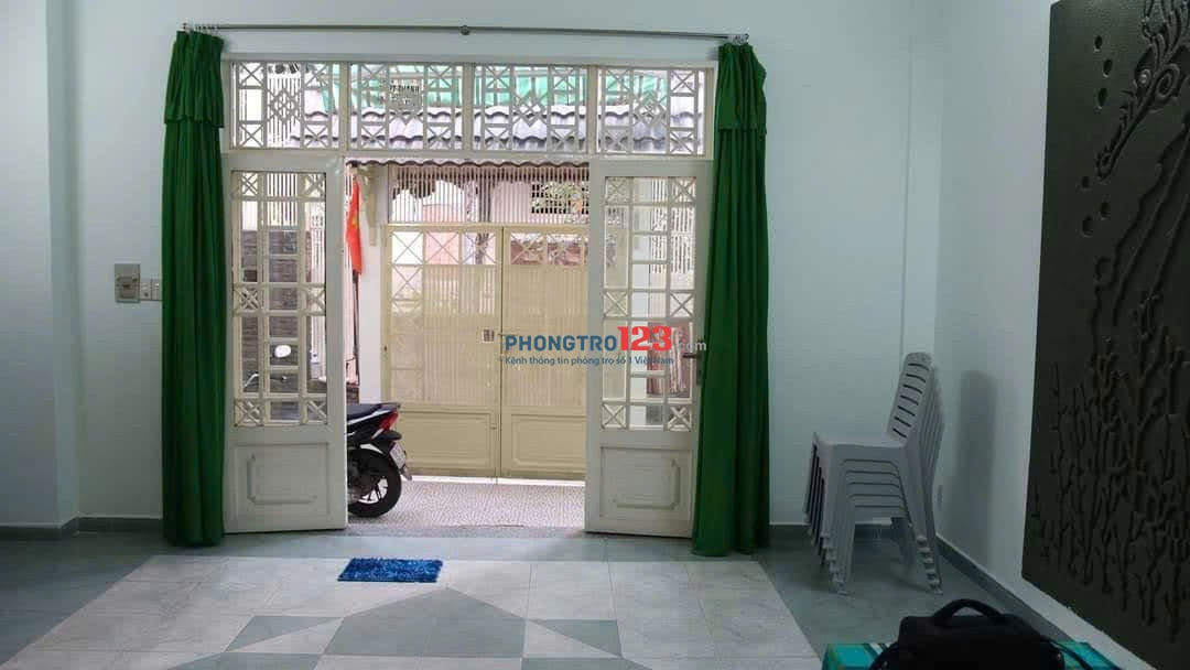 Cho thuê nhà nguyên căn Lê Quang Định BT, 1 trệt, 2 lầu 252m2 16.5tr
