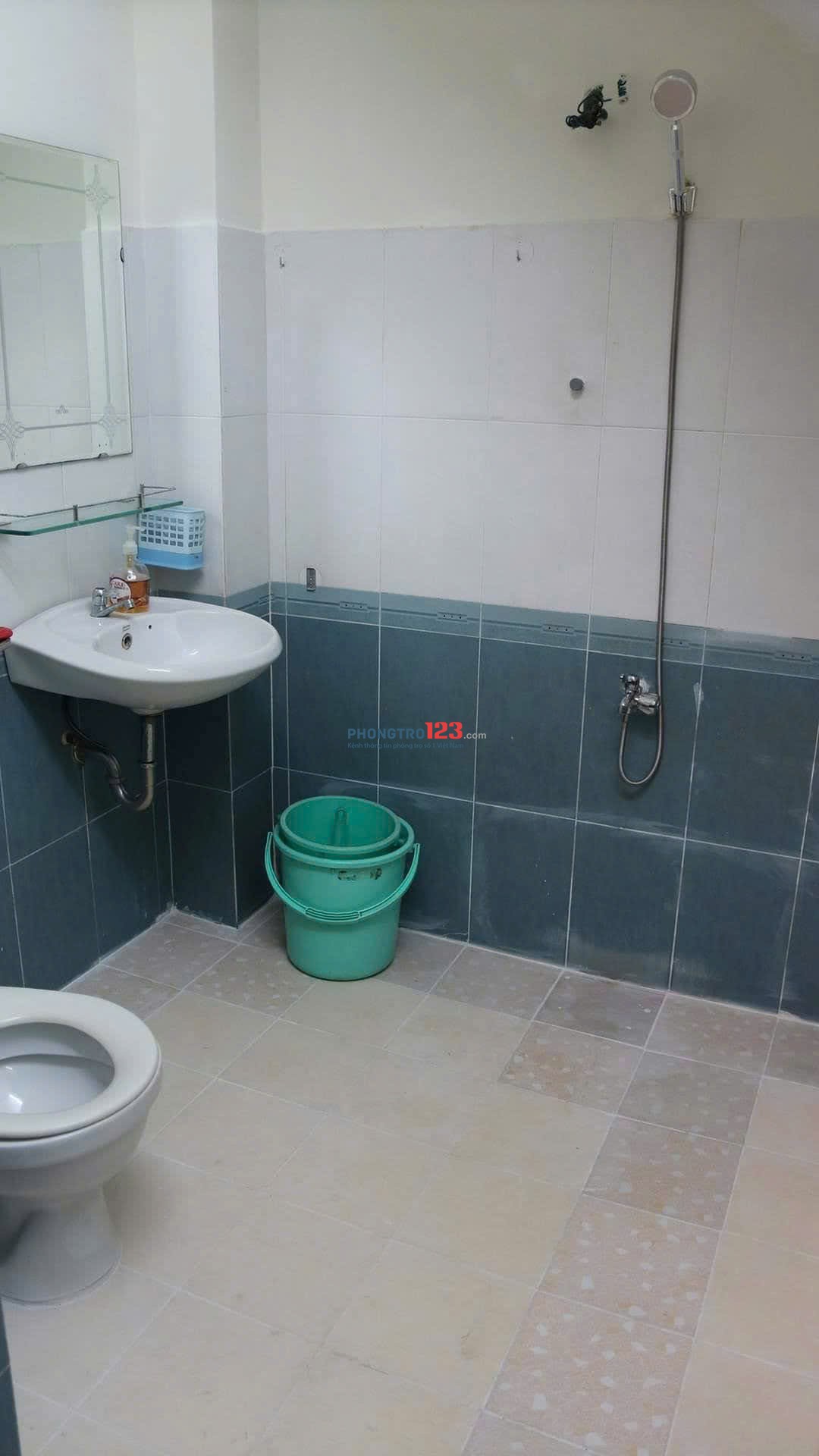 Cho thuê nhà nguyên căn Lê Quang Định BT, 1 trệt, 2 lầu 252m2 16.5tr