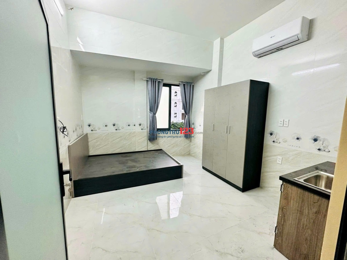 TRỐNG LẠI 1P CÓ CỬA SỔ, MÁY LẠNH, TỦ LẠNH NGAY KÊNH NƯỚC ĐEN CHẠY VÀO GIÁP BÌNH LONG