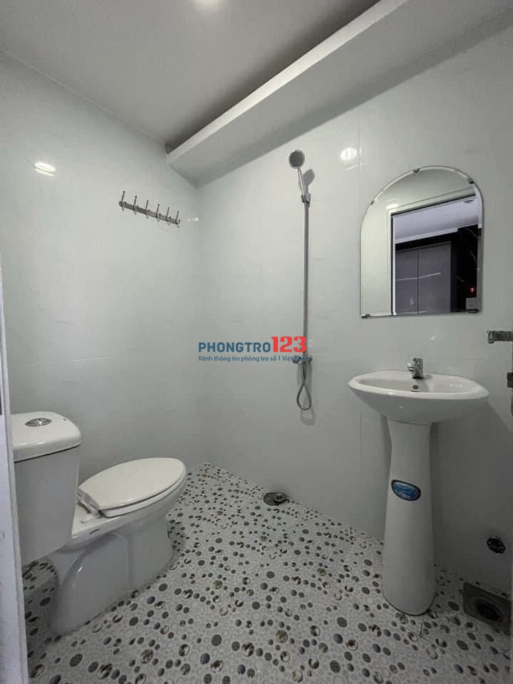 Ký Túc Xá - Quận 5 - Giá Rẻ - Đầy Đủ Tiện Nghi