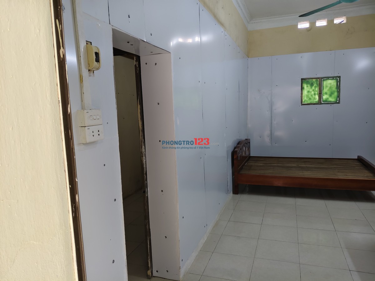 Cho thuê căn hộ gia đình yên tĩnh thoáng mát 38 40m2 vào là ở luôn ...