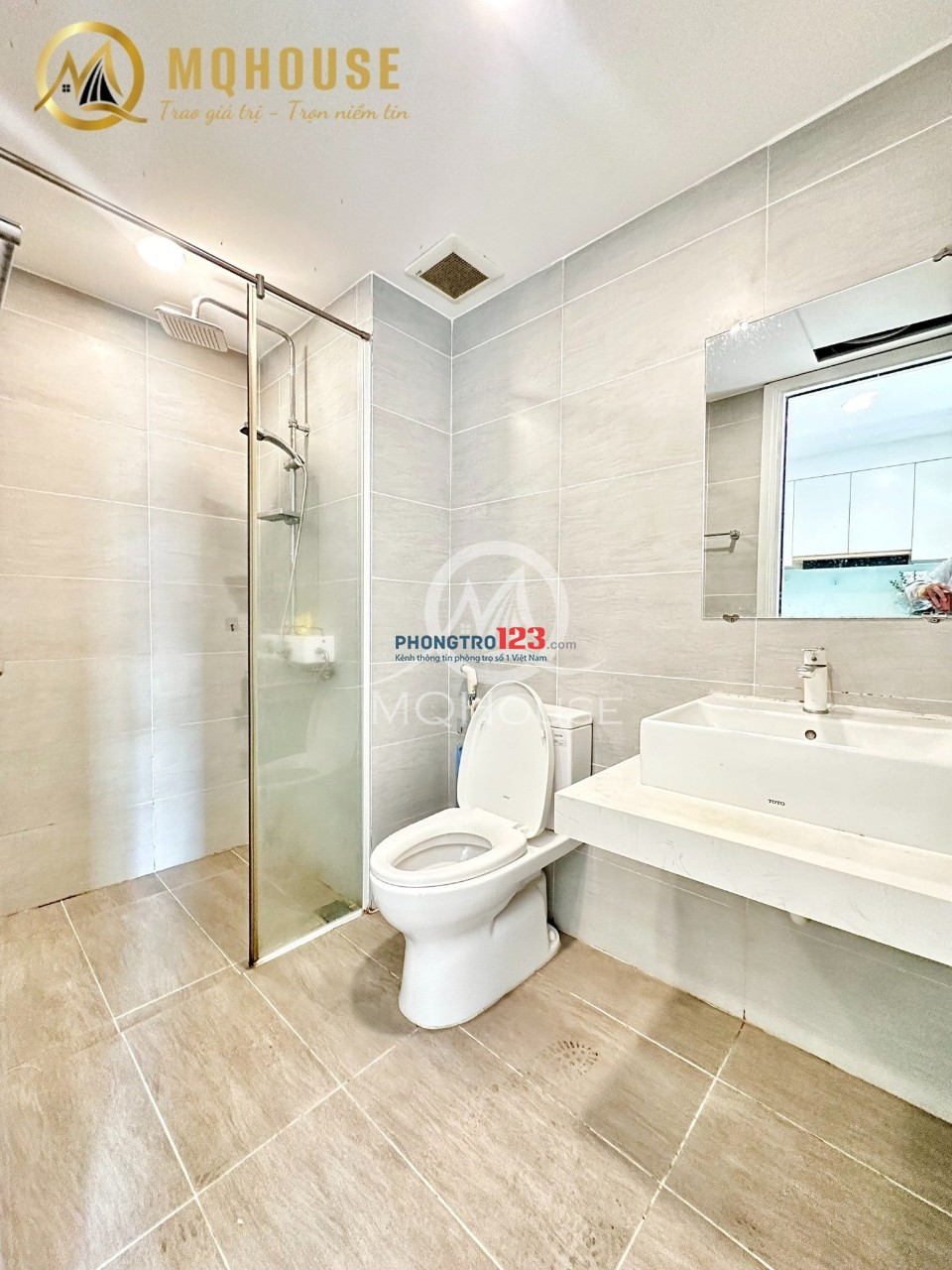 Căn Hộ Cao Cấp - Thang máy/Bảo Vệ - Ban Công - Khu Sân Bay