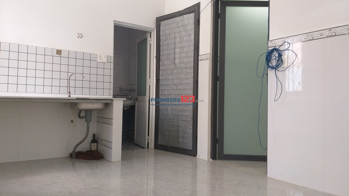Phòng trọ 30 m2 gần nhà văn hóa quận 2