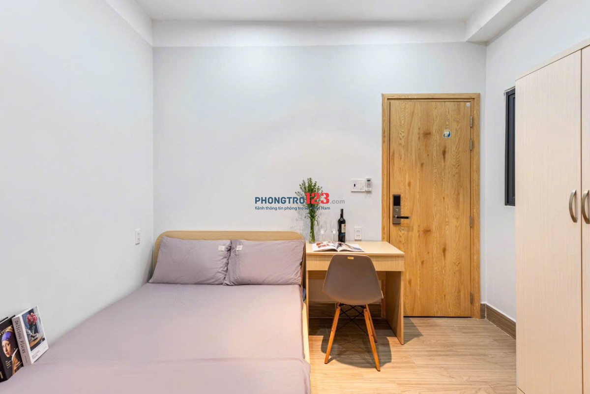 Studio hiện đại, Full nội thất ngay trung tâm Phú Nhuận.