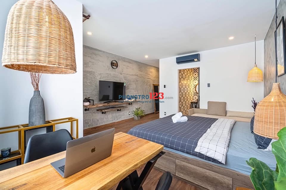 Không Gian Sống Hiện Đại - Căn Hộ Ban Công Sân Vườn Cao Cấp Ngay Khu Vực Sân Bay Gần CV Gia Định