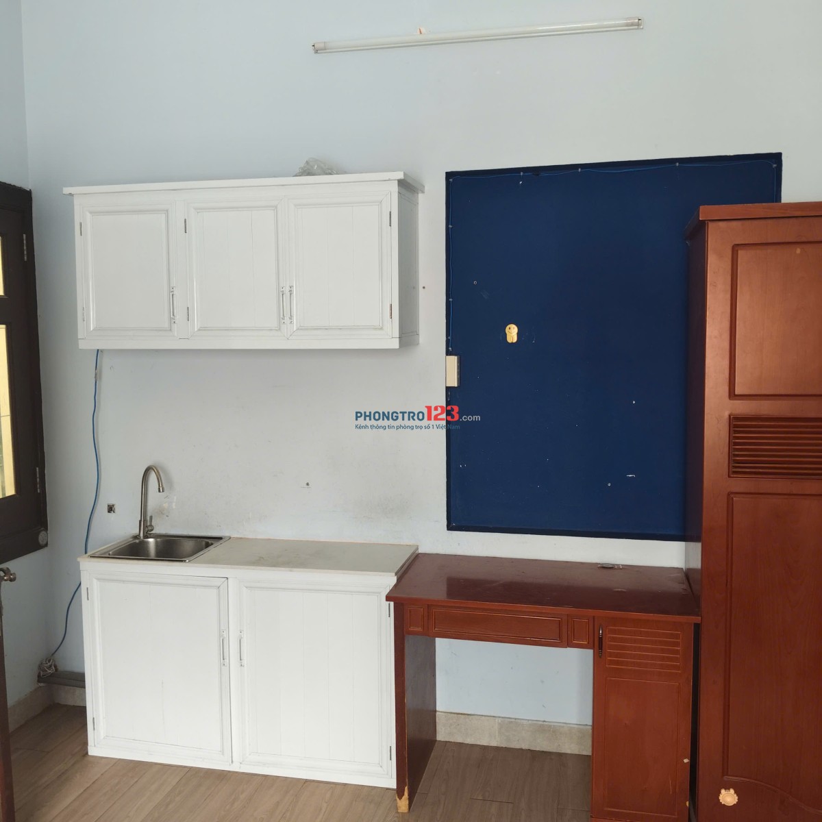 CHO THUÊ PHÒNG TRỌ 20m2. GIÁ 4,3 TRIỆU. Hẻm 6 mét. Gần Sân Bay và Công Viên Gia Định.