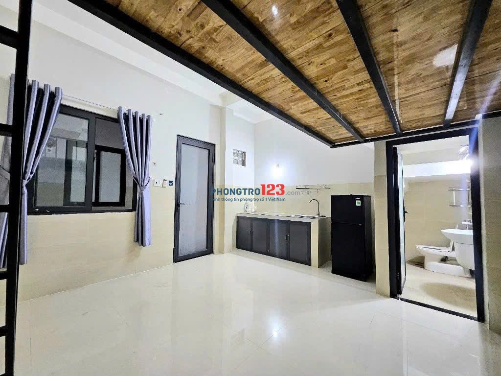 TRỐNG LẠI 1P CỬA SỔ, MÁY LẠNH, MÁY GIẶT RIÊNG, WIFI RIÊNG TỪNG PHÒNG,NÓNG LẠNH NGAY CVPM QUANG TRUNG