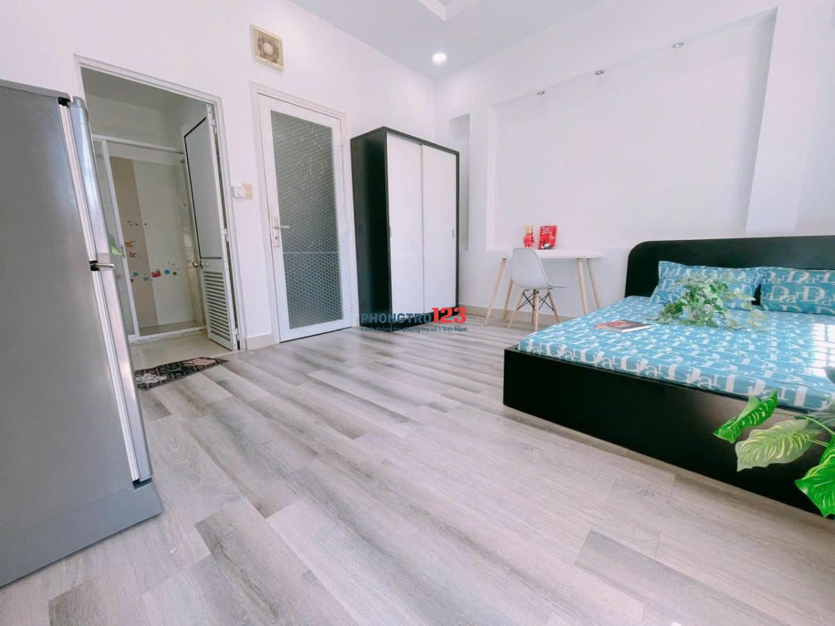Cho Thuê Phòng Rộng 30m2_Bancol_Cam Kết Y Hình 100%_ trung tâm Phú Nhuận_giá chỉ 5trX