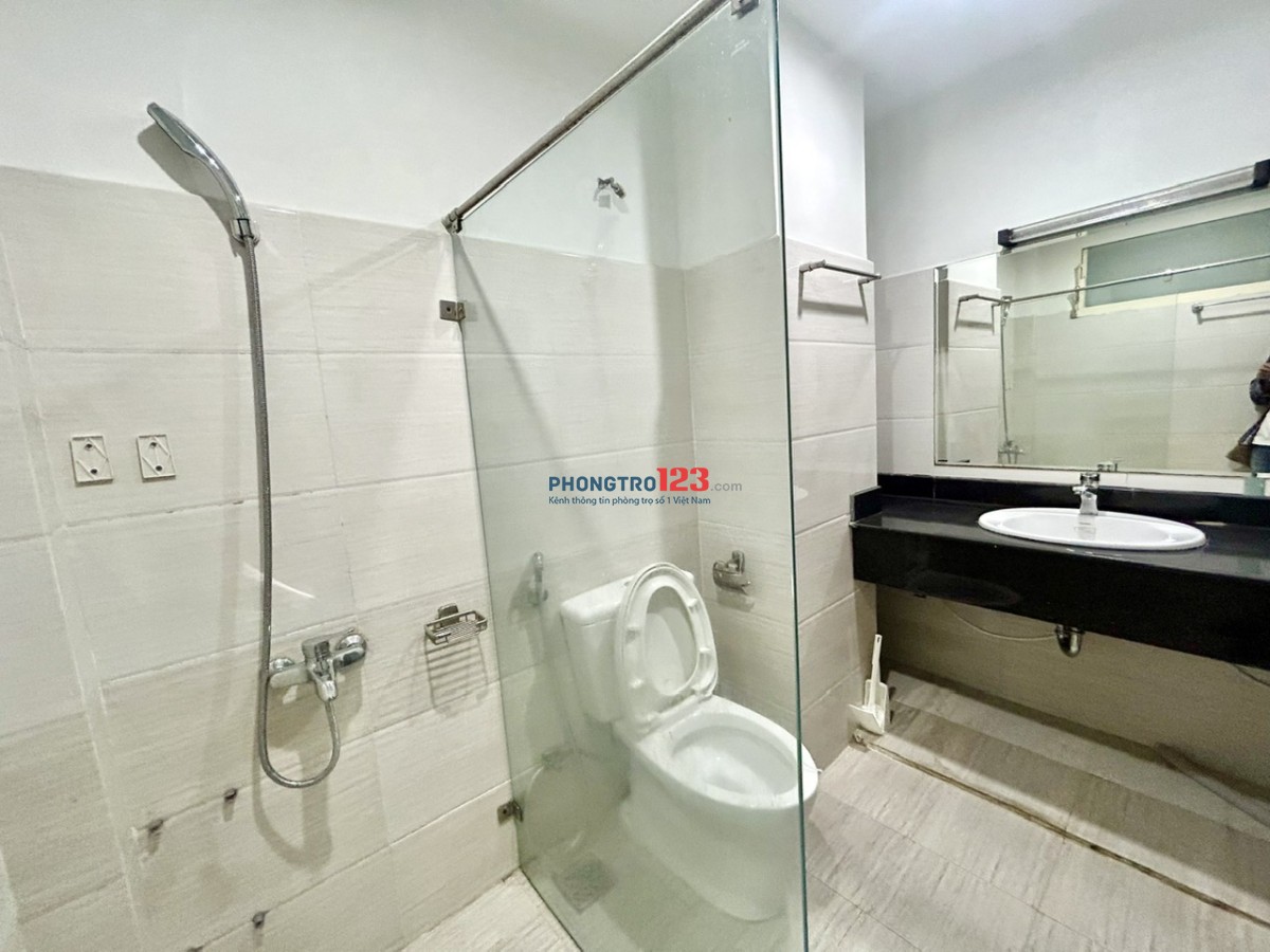  Cho Thuê Căn hộ studio tách bếp – Full nội thất , Gần ĐH Hutech