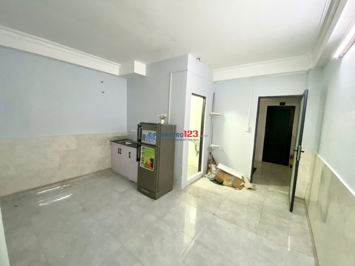 Căn trọ nhiều tiện ích, gần CV Nước Đầm Sen, Tân Phú, Quận 11,…