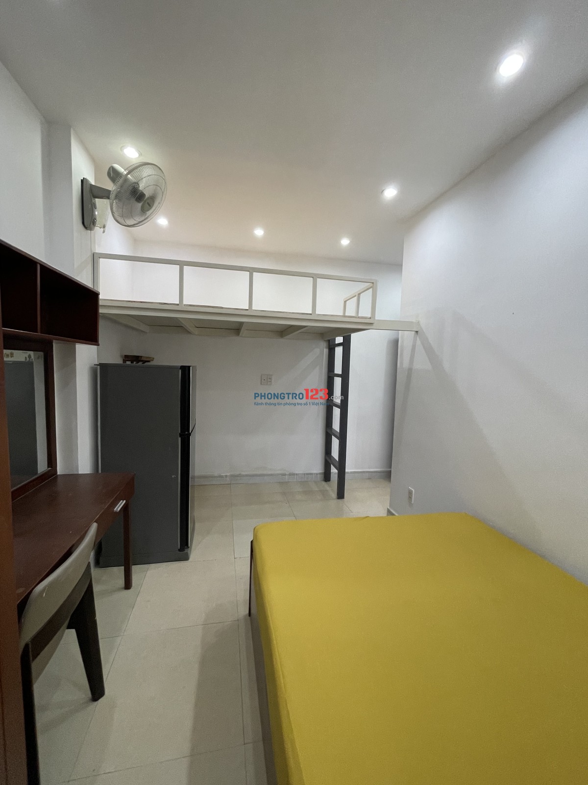 Phòng trọ giá rẻ đầy đủ tiện nghi Pccc ngay chợ