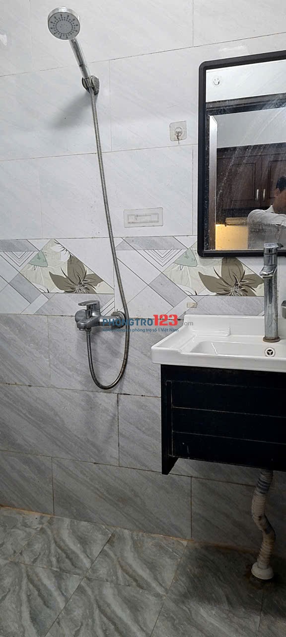 C.chủ cho thuê CCMN-Hạ Đình, 35m2, Sleep box, full đồ, thang máy, ở ghép, chỉ 1,6 triệu/tháng.