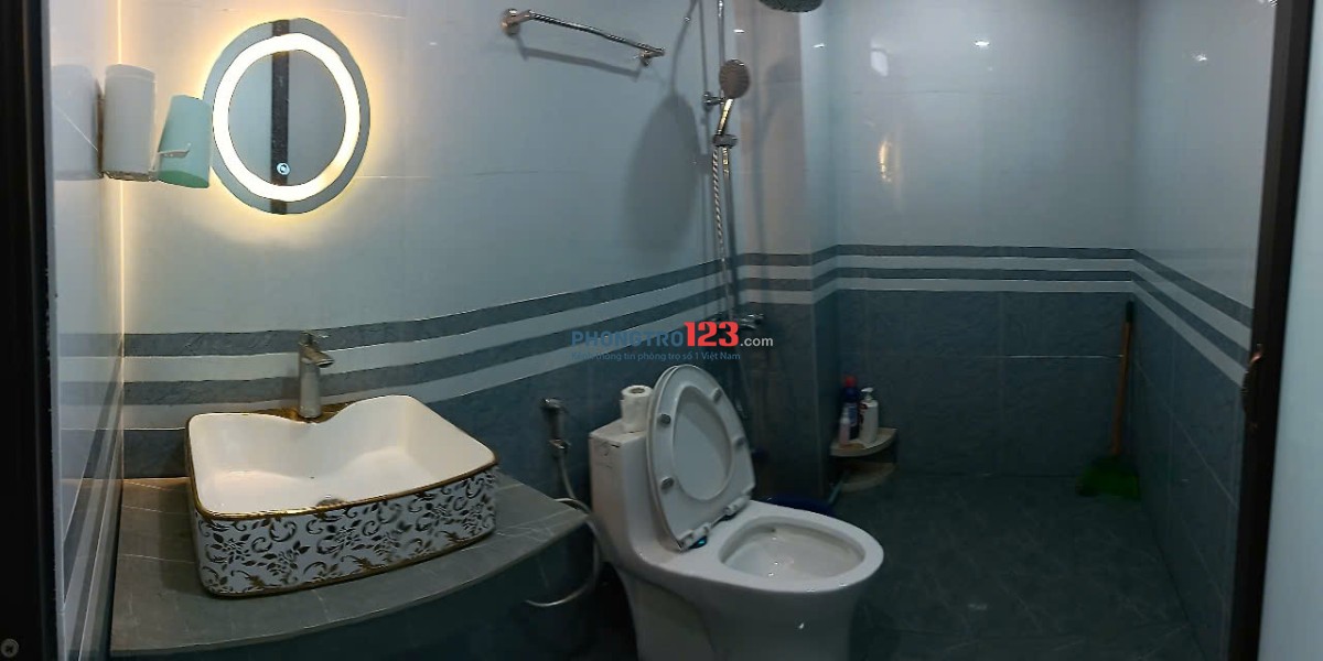 Cho thuê phòng trọ 35m2 giá rẻ phú thượng