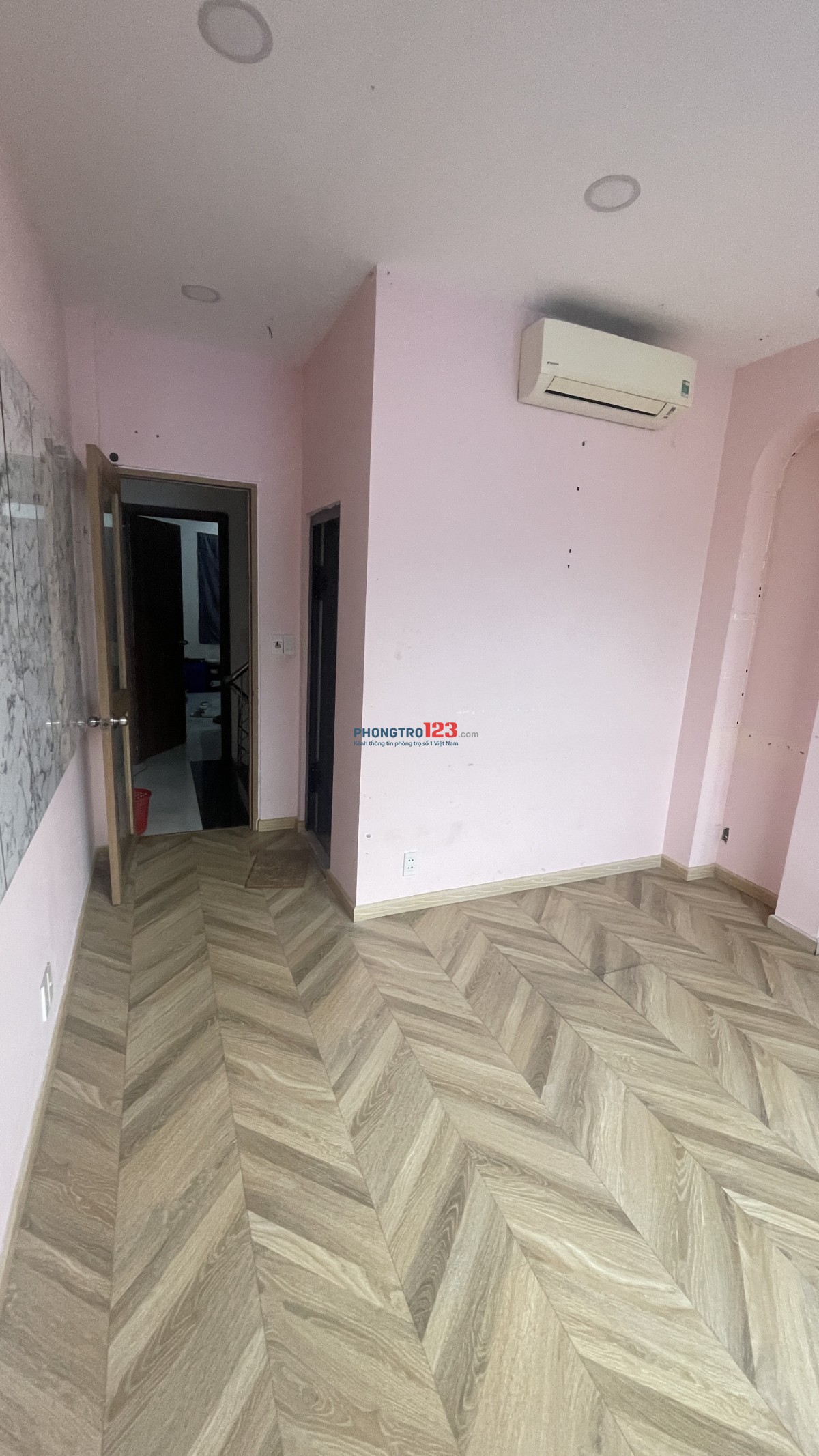 Thuê phòng giá rẻ 239 nguyễn thượng hiền Q3