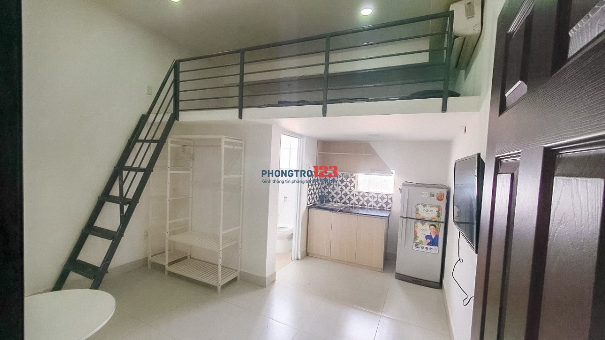 Phòng 20m2-4,8tr ,gác lửng,cửa sổ,tự do 24/24 full tiện nghi, kệ bếp, thang máy,ngay Nơ Trang Long