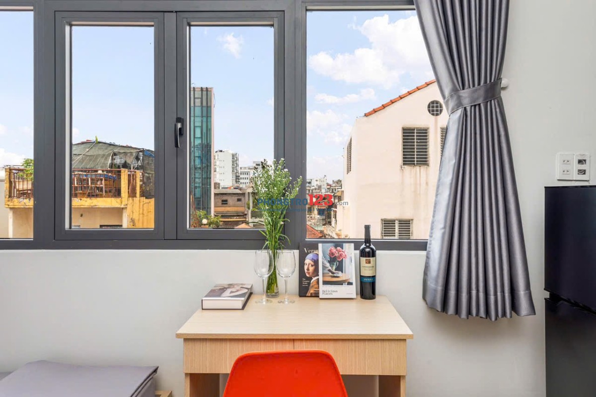 Studio hiện đại, thoáng tại ngay trung tâm Phú Nhuận.